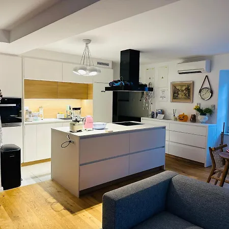 Apartman View In